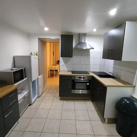 Apartment Avec Cour Fermee *